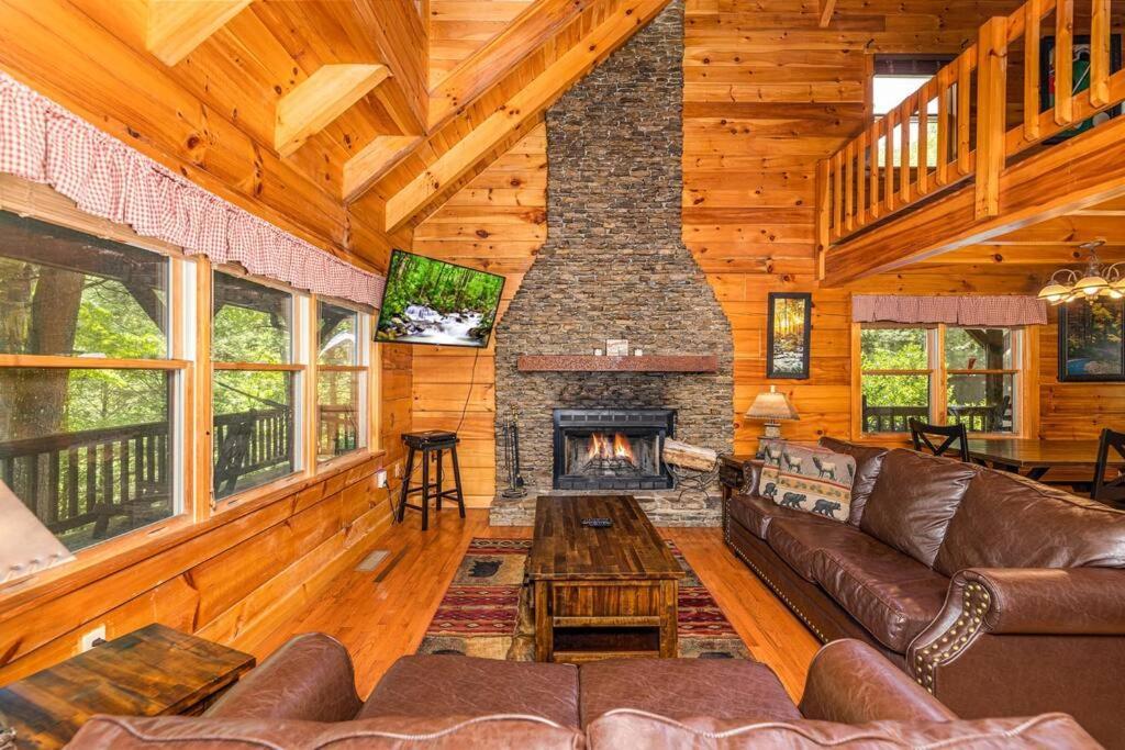Pigeonforge Cabin Game Roomdog Friendlyhot Tub Pigeon Forge Exterior photo